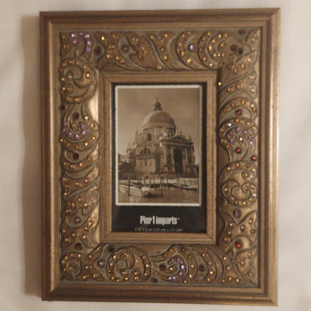 Pier 1 Picture Frame ⭐⭐⭐⭐⭐